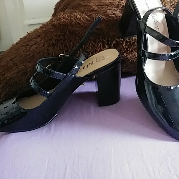 Heels - Picture 2 of 3